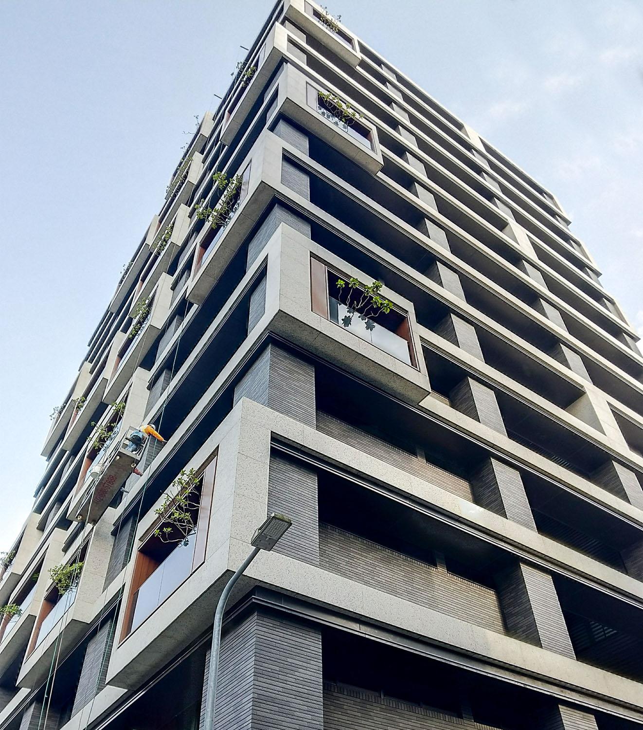 LIEN-YUN DEVELOPMENT CO.,LTD Residential Building - 育璽集團 YushiGroup
